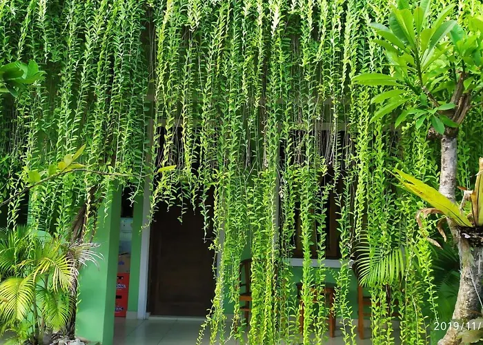 ゲストハウス Purnama House クタ