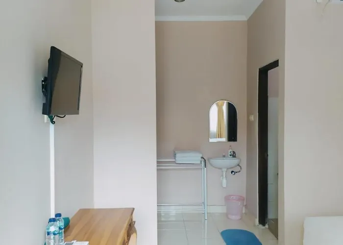 ゲストハウス Purnama House