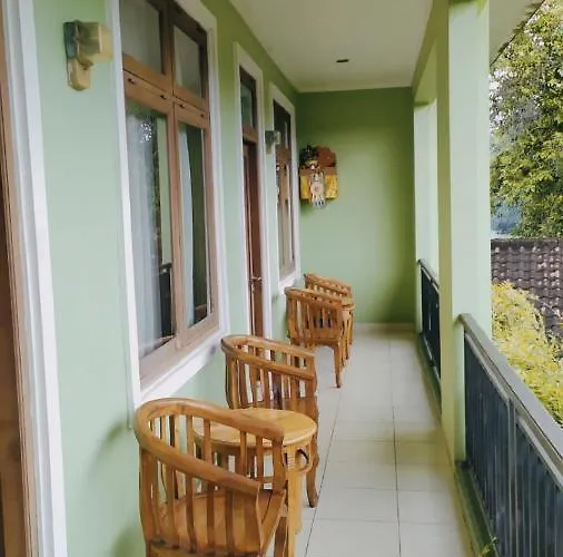 Purnama House 3*