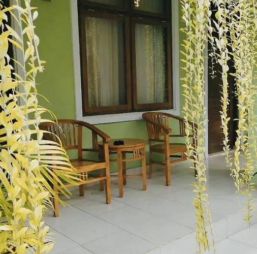Purnama House ゲストハウス 3*